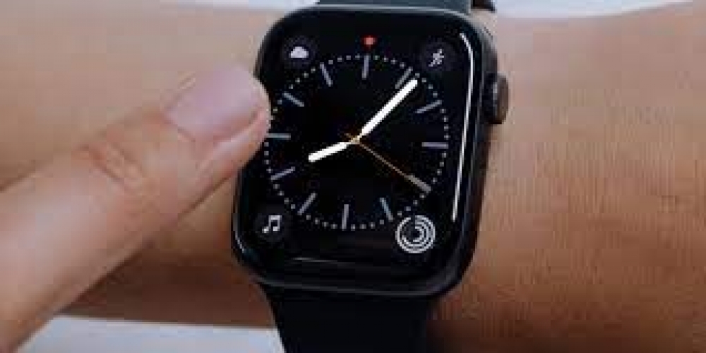 How to Get Rid of the Red Dot on Your Apple Watch
