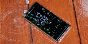 How to Save a Phone or Tablet Dropped in Water