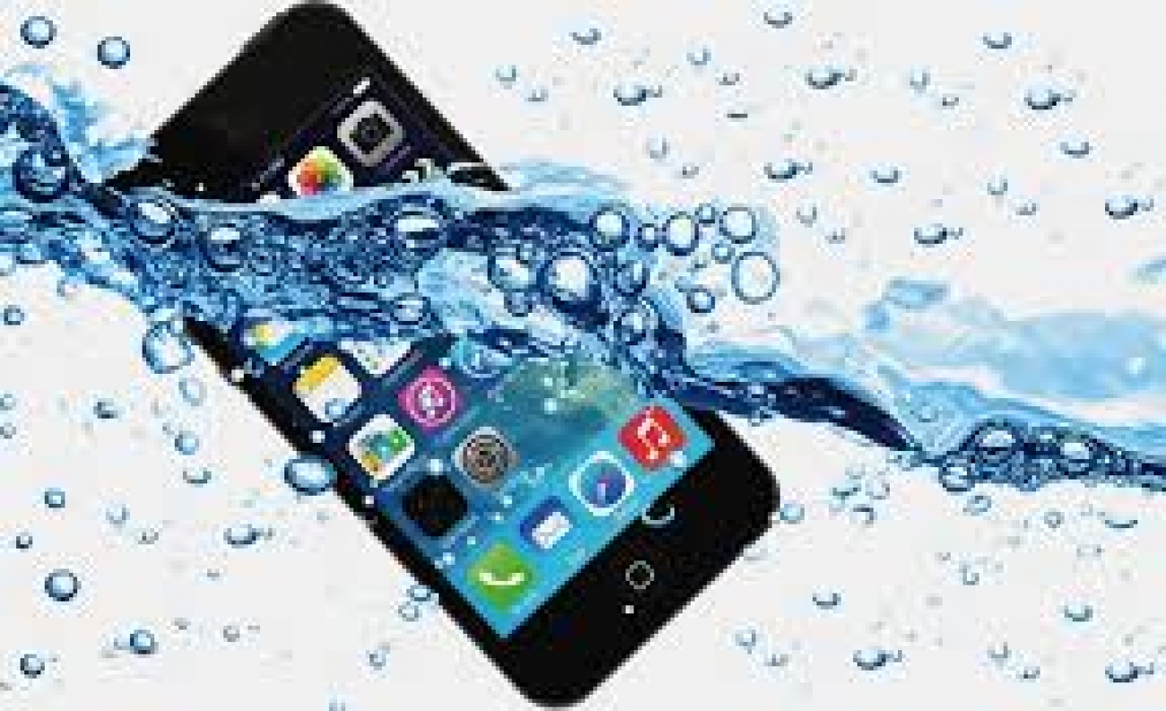 How to Get Water Out of Your iPhone&#039;s Speakers